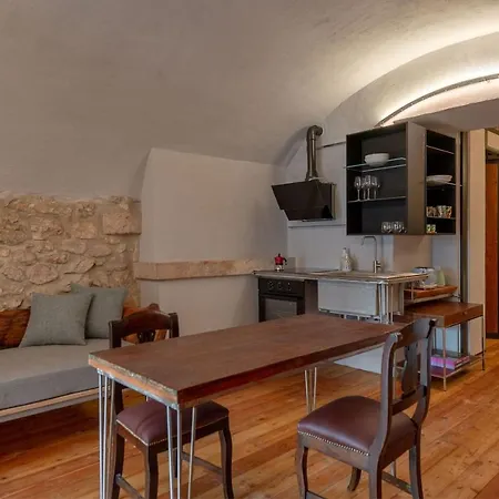 Il Quinto Elemento - Of Charme Apartment