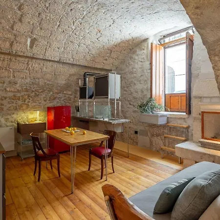 Apartment Il Quinto Elemento - Of Charme *