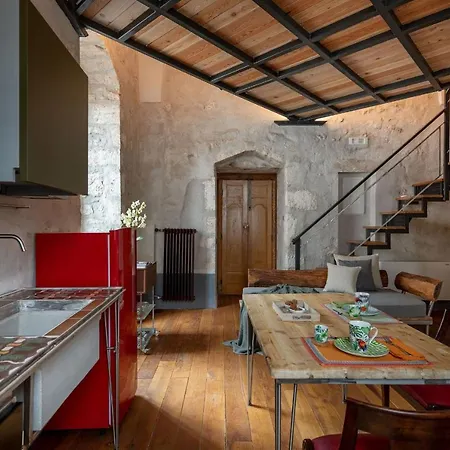 Apartment Il Quinto Elemento - Of Charme *