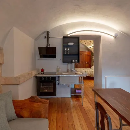 Apartment Il Quinto Elemento - Of Charme *